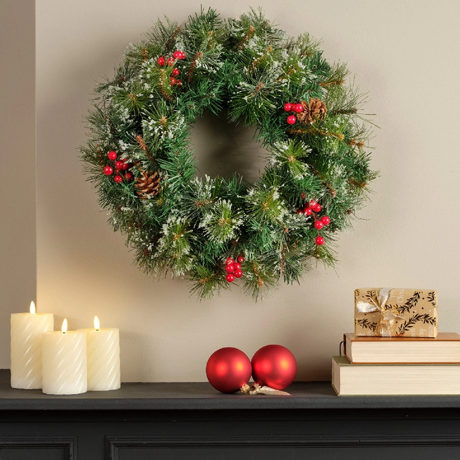 Ipswich Christmas Wreath 50cm - image 1