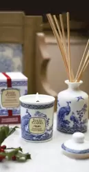 Julie Clarke Peacock Candle & Diffuser Set Holly Berries - image 4