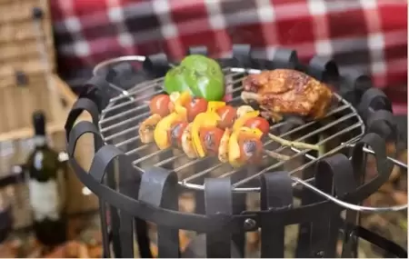 La Hacienda Vancouver Fire Basket with Grill - image 3