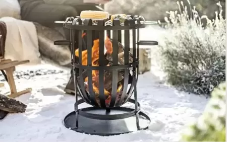 La Hacienda Vancouver Fire Basket with Grill - image 2