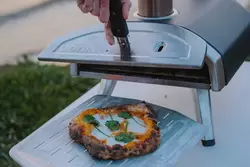 Ooni Fyra Pizza Oven - image 9