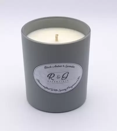 R&G Essentials Black Amber & Lavender 30cl Candle