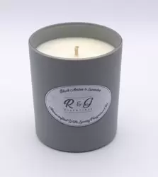 R&G Essentials Black Amber & Lavender 30cl Candle